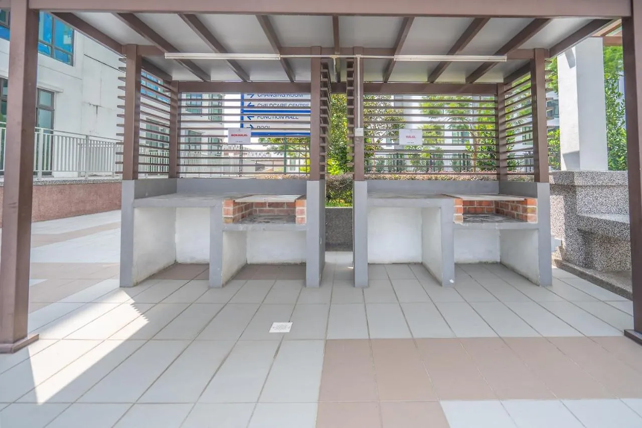 Oyo Home 90450 D' Summit Residence 1Bhk Yml 2128 Johor Bahru 2*,